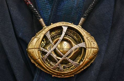 Marvel Doctor Strange Eye Of Agamotto Replica Necklace