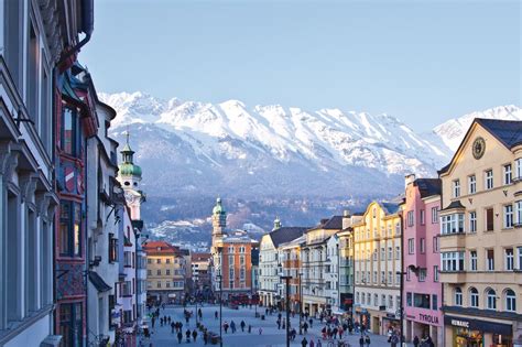 Städtereise in die größte stadt in tirol auf dem weg in den süden. Ski Guide: Innsbruck, Austria