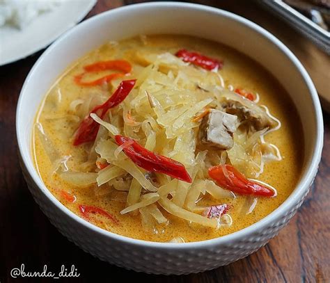 Jangan bobor ada berbagai macam juga. Diah Didi's Kitchen: Jangan Pedes Telo Gantung
