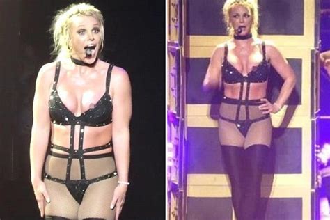 Britney Spears Suffers Embarrassing Wardrobe Malfunction On Stage The Irish Sun