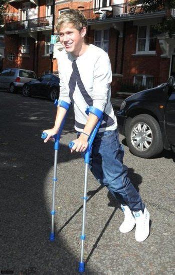 Niall Horan In Crutches Flawless Niall Horan I Love One Direction