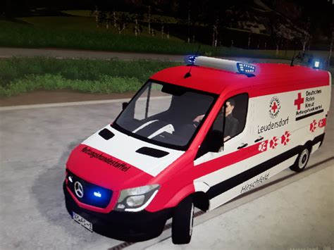 Fs19 Red Cross Dog Season Leudersdorf V 10 Cars Mod Für Farming