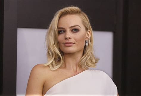 Margot Robbie Terrified To Play Hottest Blonde Ever In Wolf Of Wall
