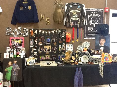 They are gonna have cool music going with games and a raffle. Hunter's Graduation table | Senior graduation party, Boys ...