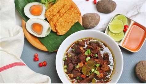 Lalu rebus kikil sapi dengan air yang mendidih. Sajian Berkuah Khas Indonesia