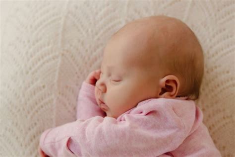 Can Newborns Sleep On Their Side 5 Reasons To Avoid It