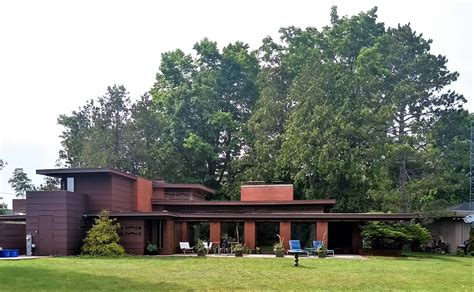 Frank Lloyd Wright Airbnb On Lake Michigan Frank Lloyd Wright