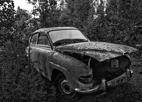 Fond D écran Paysage Forêt Monochrome Abandonné La Photographie épave Saab Voiture