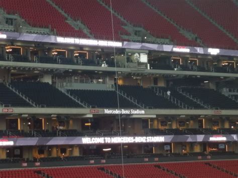 Atlanta Falcons Club Seating At Mercedes Benz Stadium