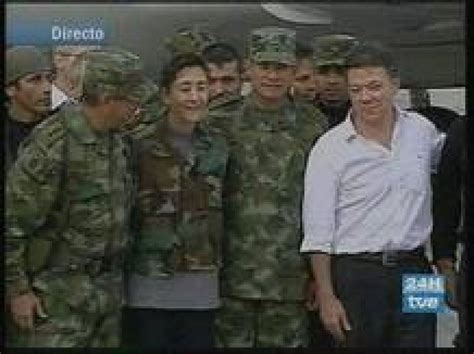 Ingrid Betancourt Rescatada Por El Ejército Colombiano Que Tendió Una