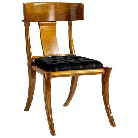 Klismos Walnut Wood Saber Legs Black Velvet Dining Chairs Customizable