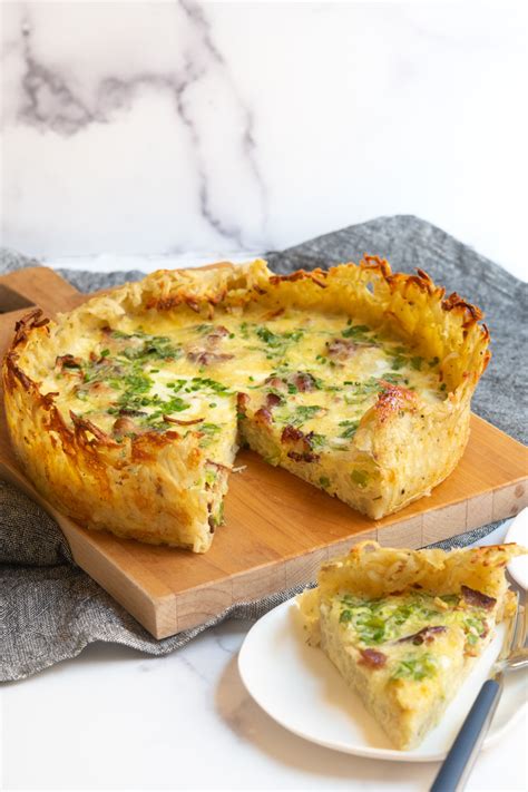 Bacon Cheddar Quiche With Hashbrown Crust The Frayed Apron