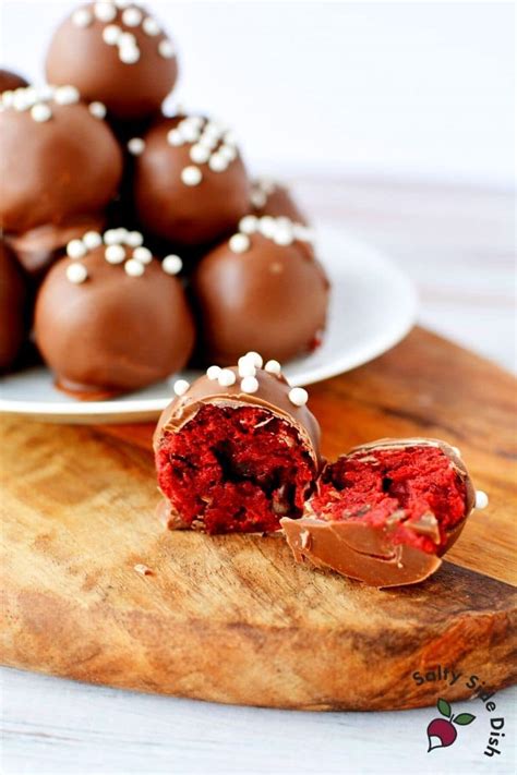 Red Velvet Cake Balls With Cream Cheese Easy Side Dishes