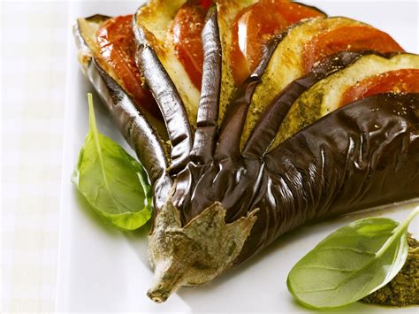 Gefächerte Tomaten - Mozzarella -Aubergine Rezept