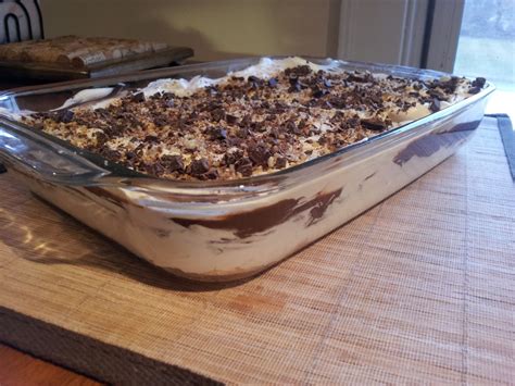 Earlier this week in the midst of all the chicken wing and pulled pork sandwich recipes, i wondered out loud on twitter, why have i seen no. Chocolate Pudding Layer Dessert | Desserts, Layered ...