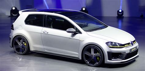 Volkswagen Golf R400 Being Readied For Late 2015 Launch Report