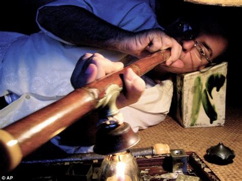 Opium Addict Who Smoked Pipes A Day Details His Love Affair With The