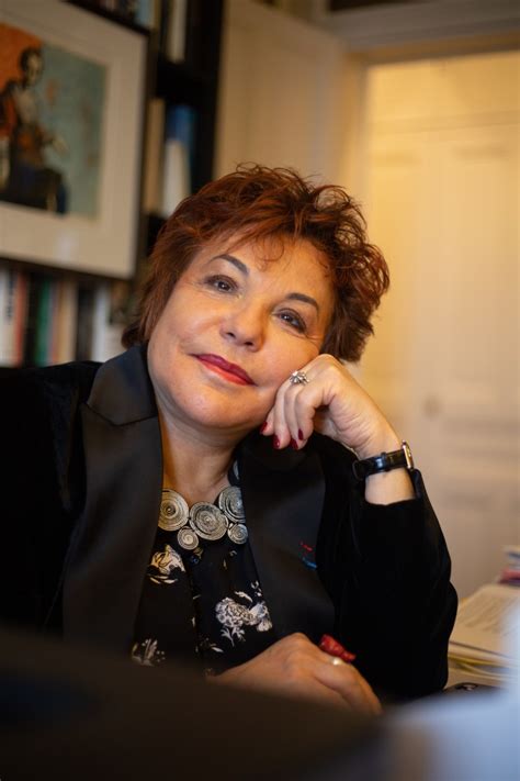 Esther benbassa est une universitaire et intellectuelle française, spécialiste de l'histoire du peuple juif. Biographie - Esther Benbassa