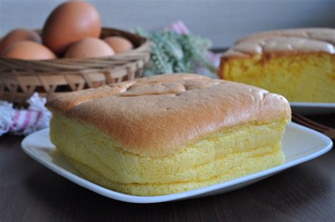 Fold thick into thin when combining two lots of mixture for a cake or soufflé. Traditional Homemade Egg Sponge Cake 传统鸡蛋糕 - Eat What Tonight