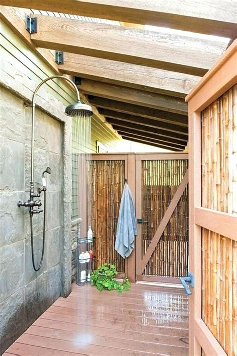 Best Outdoor Privacy Screen Ideas For Your Backyard Outdoor Bathrooms