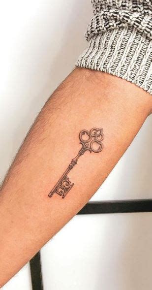 Key Tattoos Whats Their Meanings Plus Cool Examples