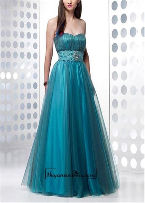 Alluring Tulle And Strech Satin A Line Strapless Sweethert Neckline