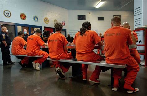 Harris County Da Says Just 60 Candidates At Crowded Jail Are Contenders
