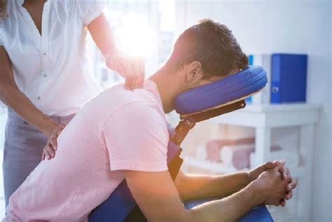See how uber accident lawyer justin ziegler got an uber driver got a $260k settlement for a back injury. Middle Back Pain After A Car Accident