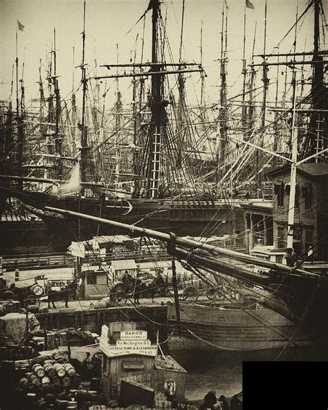 Ships Docked In Nyc Harbour 1800s New York City Nyc History Old Photos