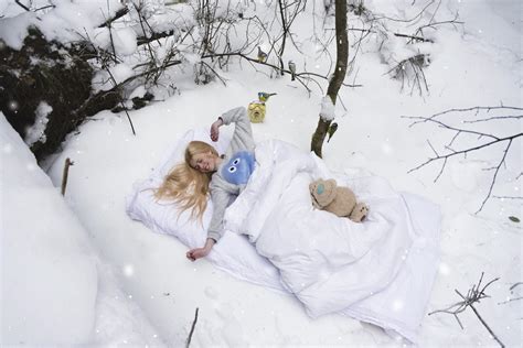 Wallpaper White Women Outdoors Model Blonde Teddy Bears In Bed