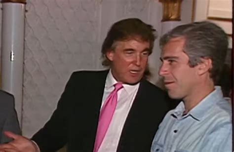 Jeffrey epstein hat beste verbindungen in politik und gesellschaft, er hat macht und geld. Fall Epstein: Falscher österreichischer Pass in Penthouse ...
