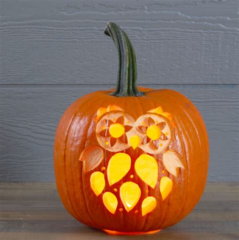 25 Easy Pumpkin Carving Ideas To Try This Fall Society19