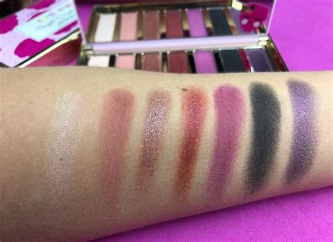 Dude, i've been razzle dazzled. Too Faced Tutti Frutti palette Razzle Dazzle Berry novità ...