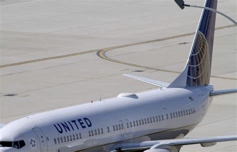 United Airlines Issues Systemwide Travel Fee Waiver Sfo Lax Ord Iad