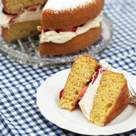 Strawberries And Cream Victoria Sponge Cake Recipe Sur La Table