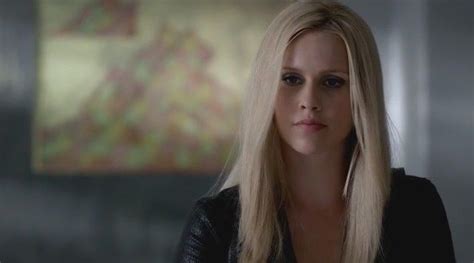Rebekah Mikaelson Outfits Bing Imagens Vampire Diaries Stefan