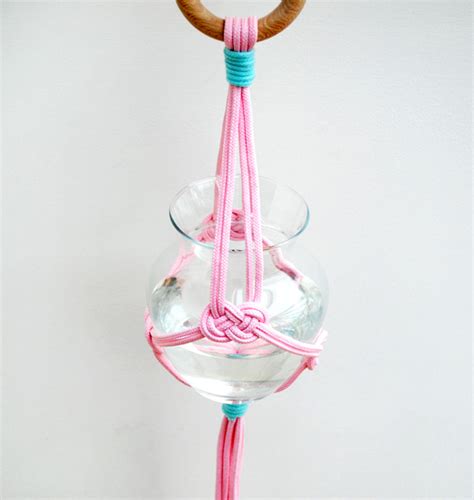 Simple hanging vase // Josephine knot & gathering knot | MINI ECO