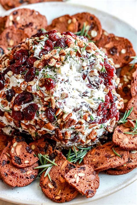 Cranberry Pecan Christmas Cheese Ball The Toasted Pine Nut