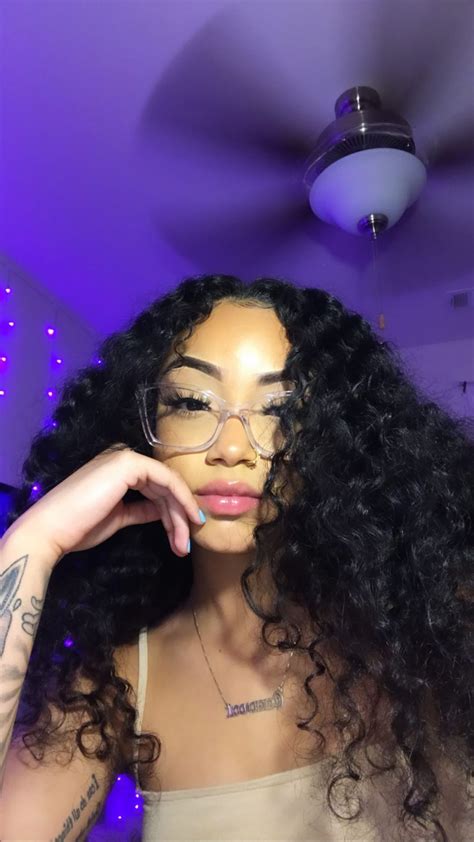 Pinterest🦋 ️ ᕲi̷𝓞𝓡 ᗷ𝒰ℕℕi̷ Follow For More ‼️ Curly Girl Hairstyles