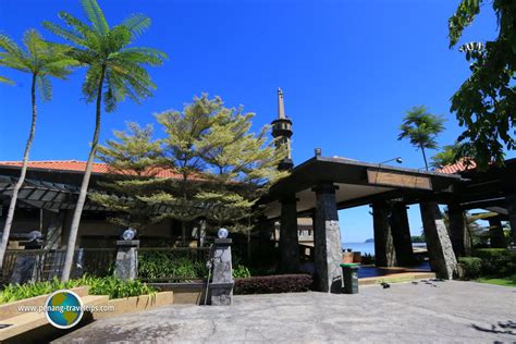 Then, take a bus to penang from kuala perlis. Masjid Al-Hussain, Kuala Perlis