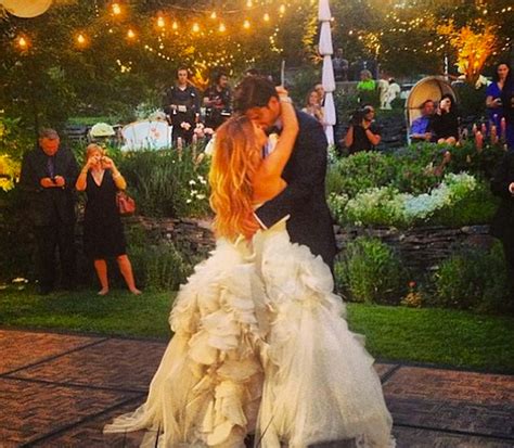 Eric Decker Marries Country Singer Jessie James For The Win