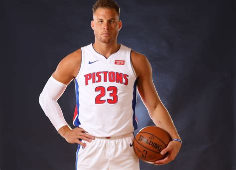 Blake griffin's basketball career has always been about getting the ball somewhere and coming to an actual place. Blake Griffin será baja como mínimo hasta noviembre