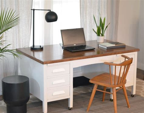 White Desk With Wood Top So Pretty White Desks Home Home Decor