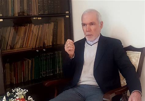 یکی دیگر از انقلاب‌های مشهوری که گل در آن نقشی مهم بازی کرد، انقلاب تونس بود که به انقلاب یاس معروف شد. واکاوی انقلاب‌های عربی-1|انقلاب تونس حاکمیت شبه استعماری ...