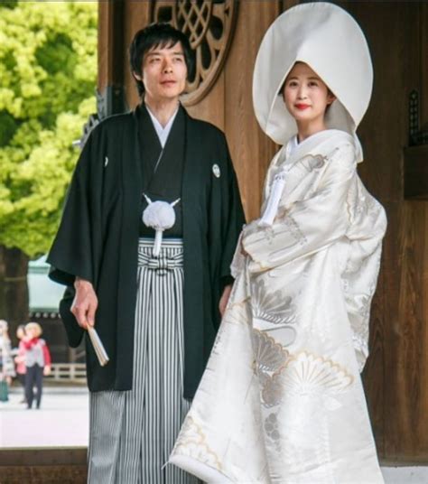 Schönste brautkleid für den schönesten tag. Aussergewöhnliche Hochzeitstrachten aus aller Welt