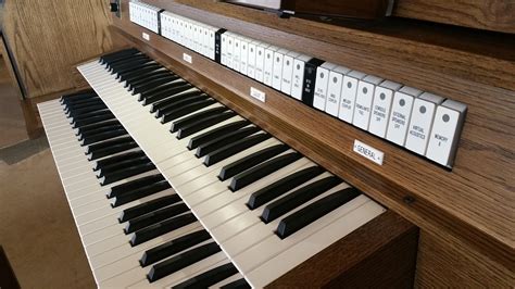 Pre Owned Allen Church Organ C6