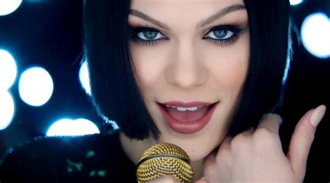 Watch Scenes From Pitch Perfect 2 In Flashlight Music Video By Jessie J Justrandomthings