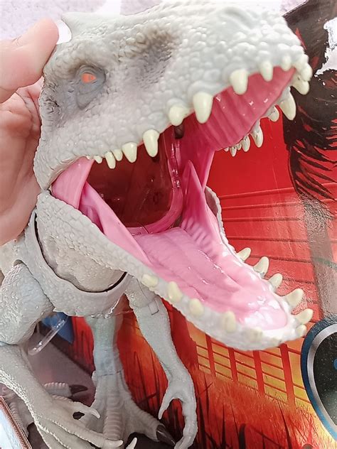 Jurassic World 60cm Indominus Rex Movie Accrauted Dinosaur Figure Realistic Roaring Sound