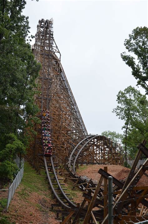 Click the buttons to change the graph instantly to a different time interval. Silver Dollar City - Outlaw Run