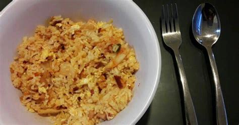 Nasi goreng is often described as an indonesian rice dish cooked with pieces of. Nasi Goreng Kimchi | Resep | Resep, Kimchi, dan Makanan